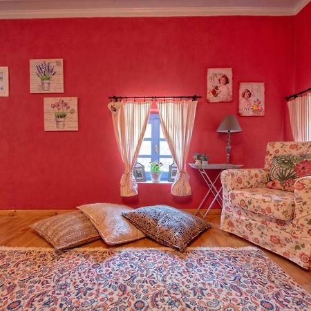 Minodora'S Guesthouse Dikorfo Eksteriør billede