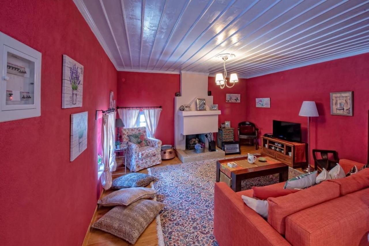 Minodora'S Guesthouse Dikorfo Eksteriør billede